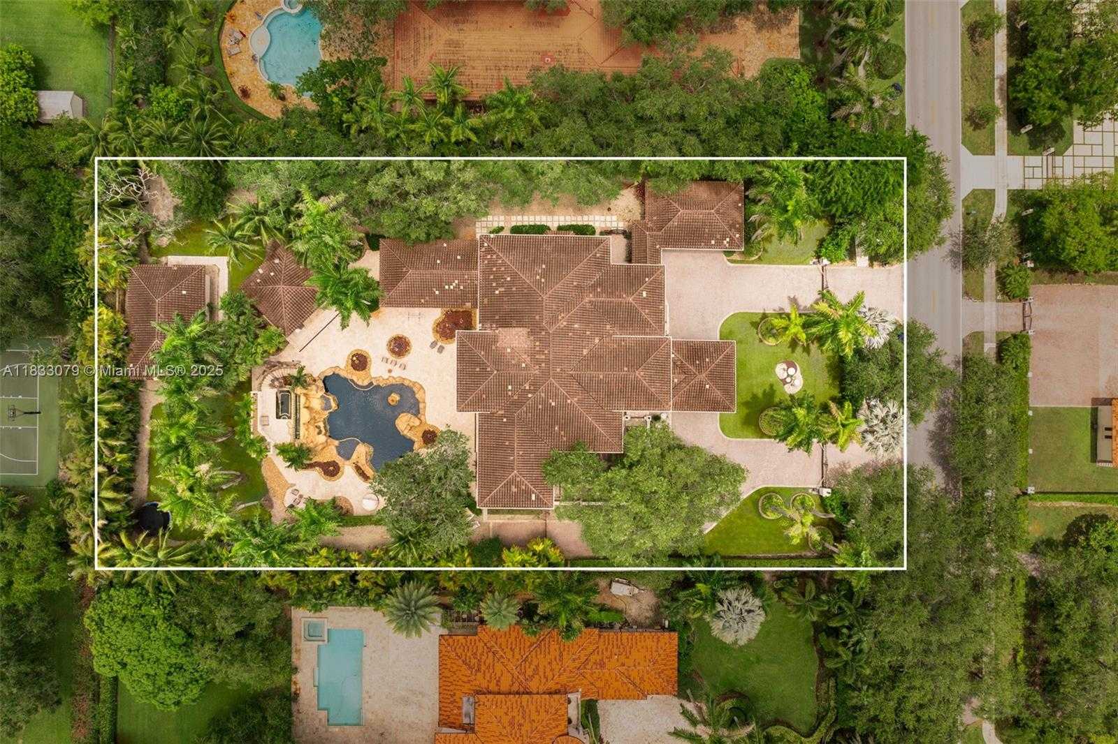 Small Image of 7245 SOUTH WEST 104TH ST, Pinecrest Number 67