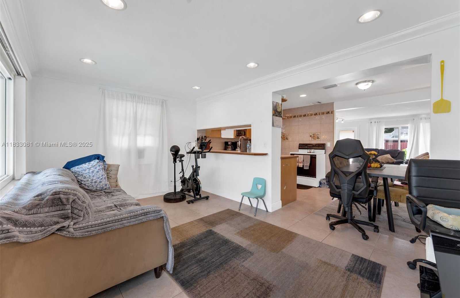 Small Image of 3036 NORTH 58TH AVE, Hollywood Number 11