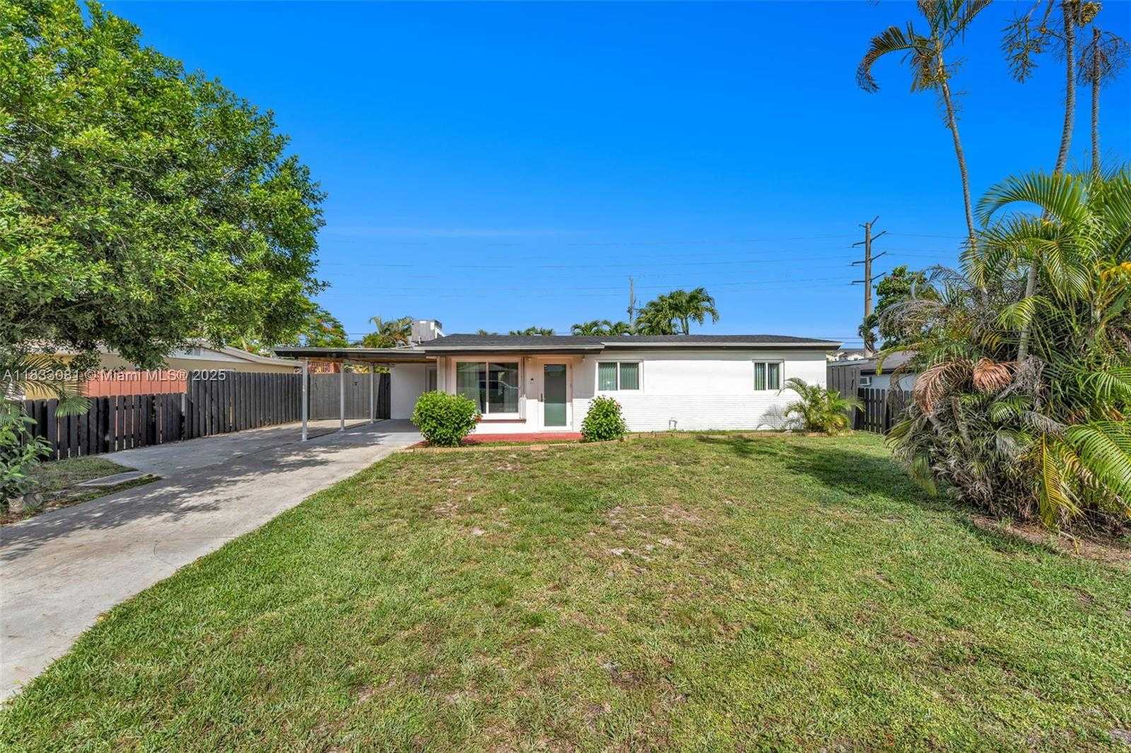 Small Image of 3036 NORTH 58TH AVE, Hollywood Number 18