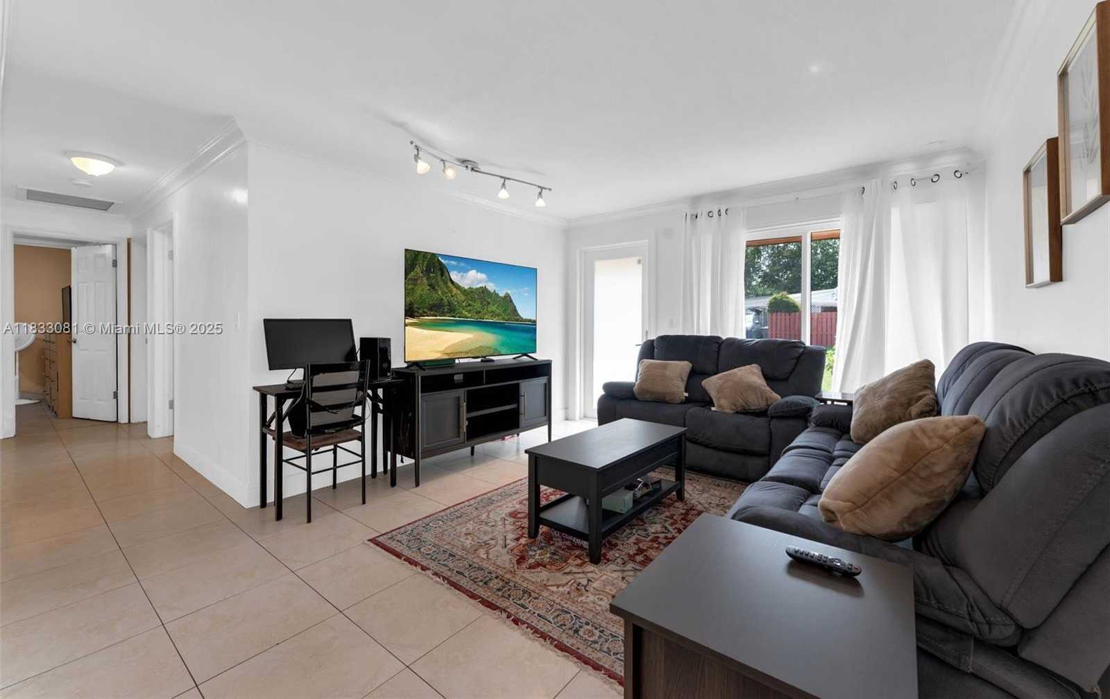 Small Image of 3036 NORTH 58TH AVE, Hollywood Number 6