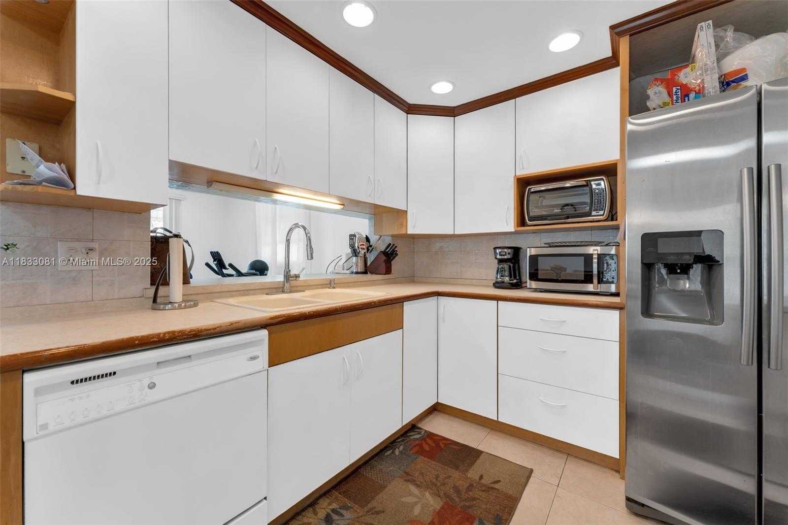 Small Image of 3036 NORTH 58TH AVE, Hollywood Number 9