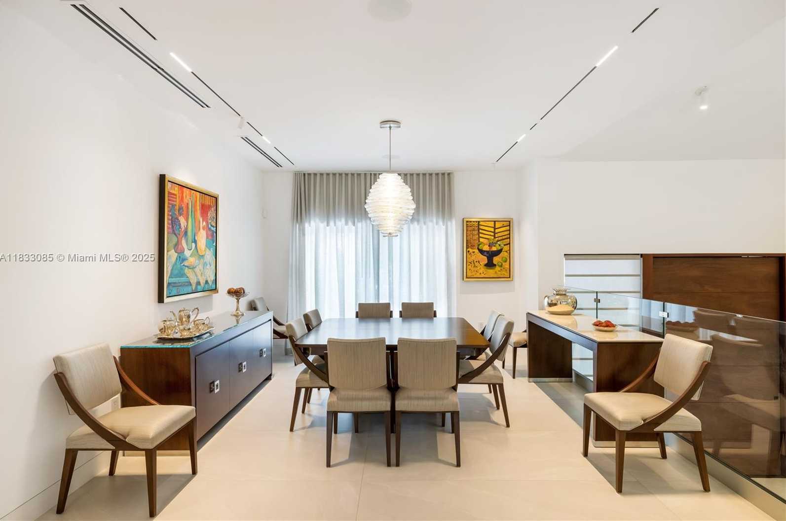 Small Image of 7180 EAST LAGO DR, Coral Gables Number 12