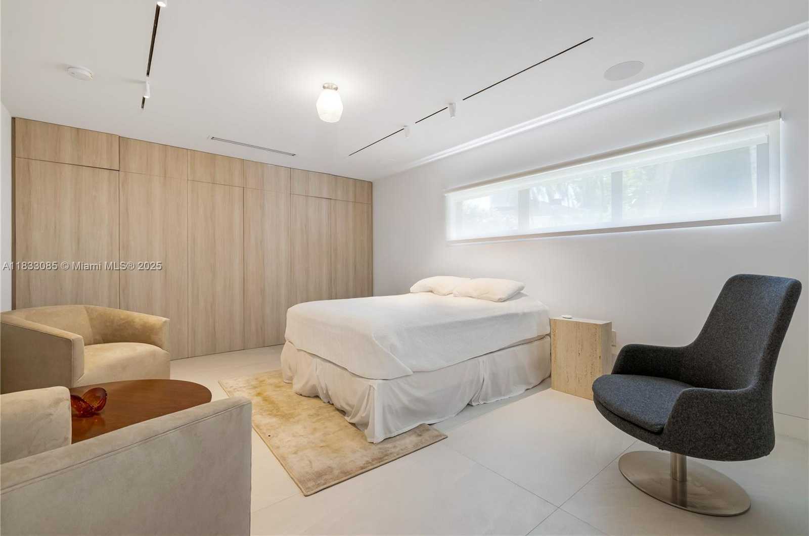 Small Image of 7180 EAST LAGO DR, Coral Gables Number 19