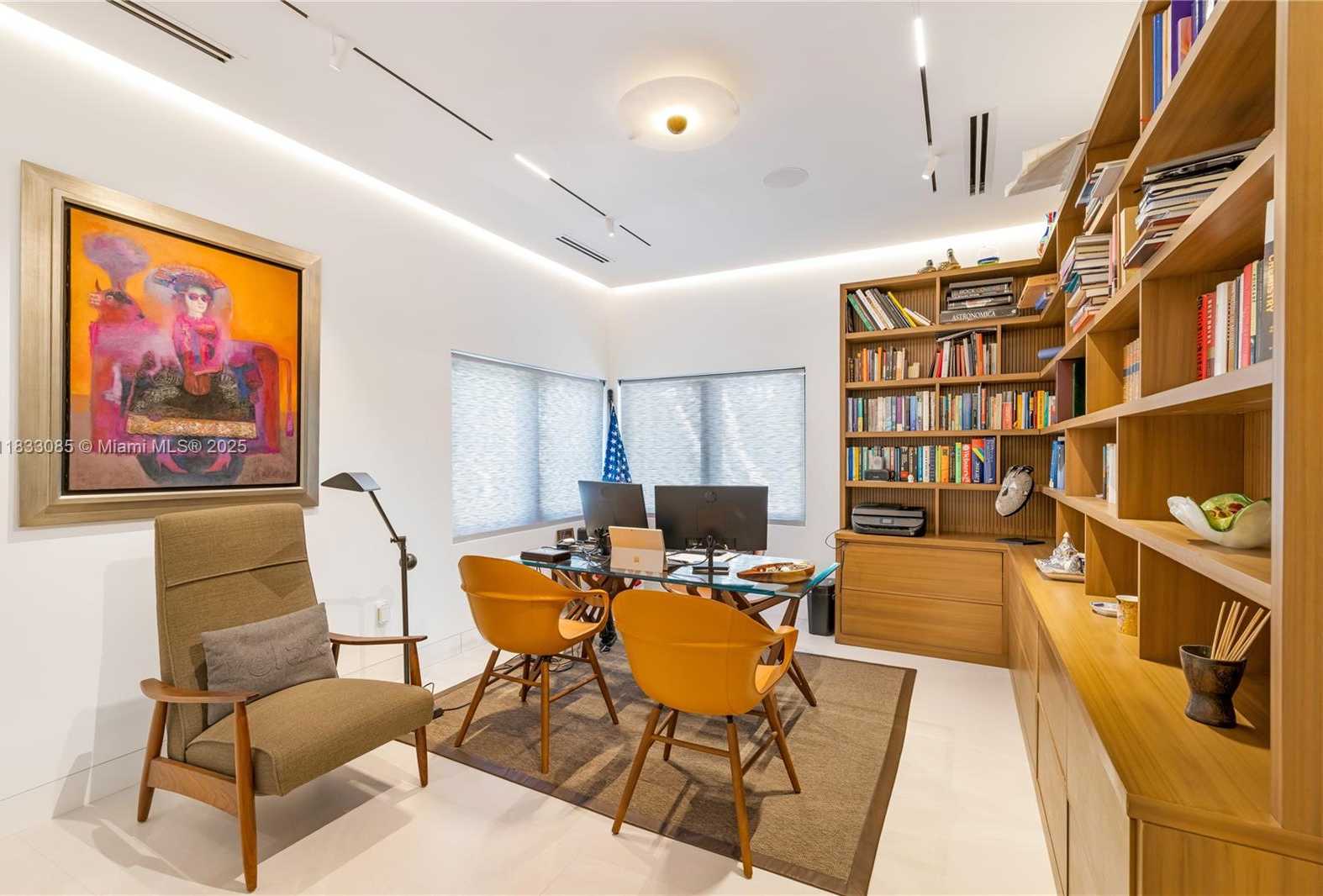 Small Image of 7180 EAST LAGO DR, Coral Gables Number 3