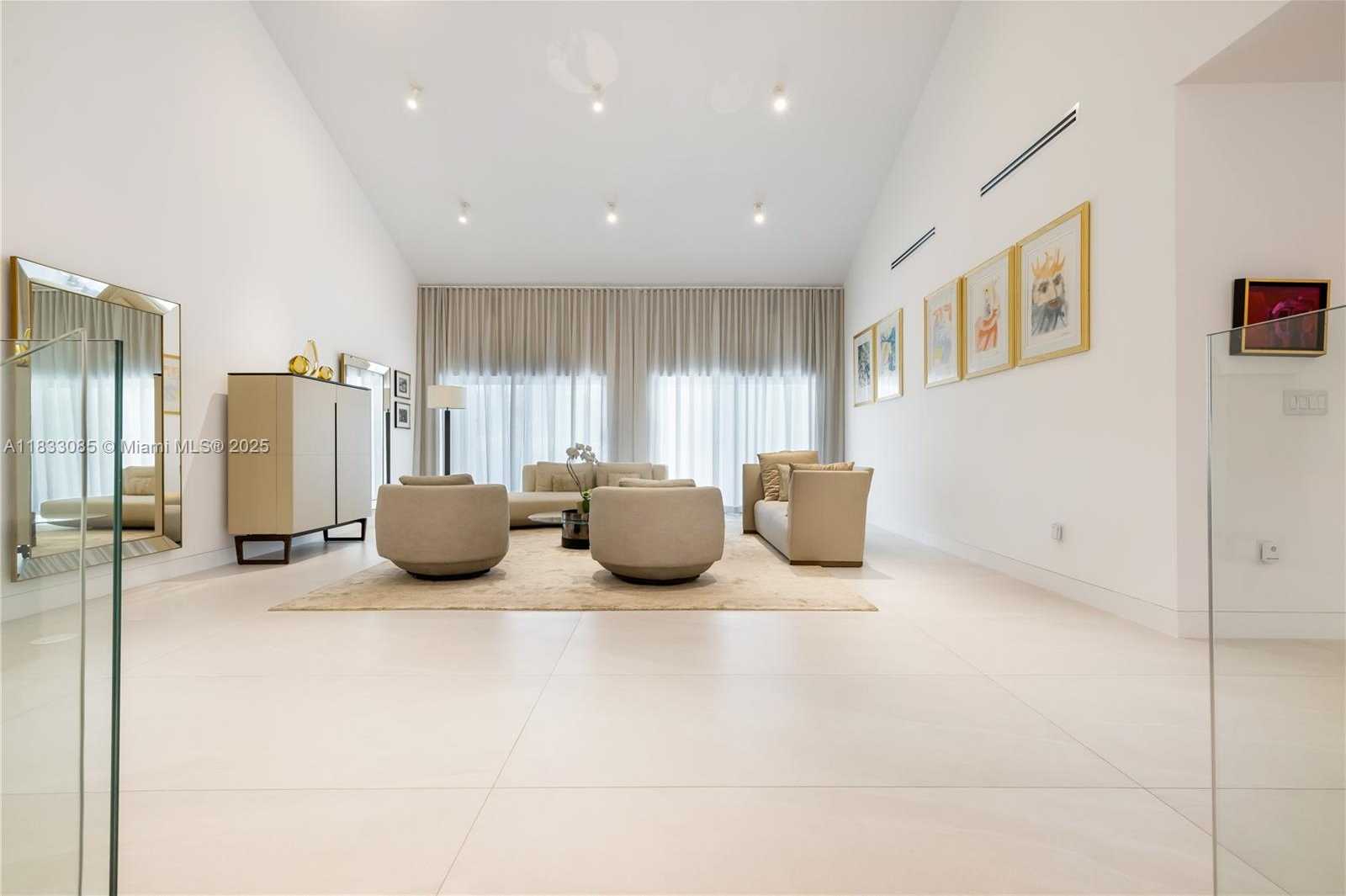 Small Image of 7180 EAST LAGO DR, Coral Gables Number 35