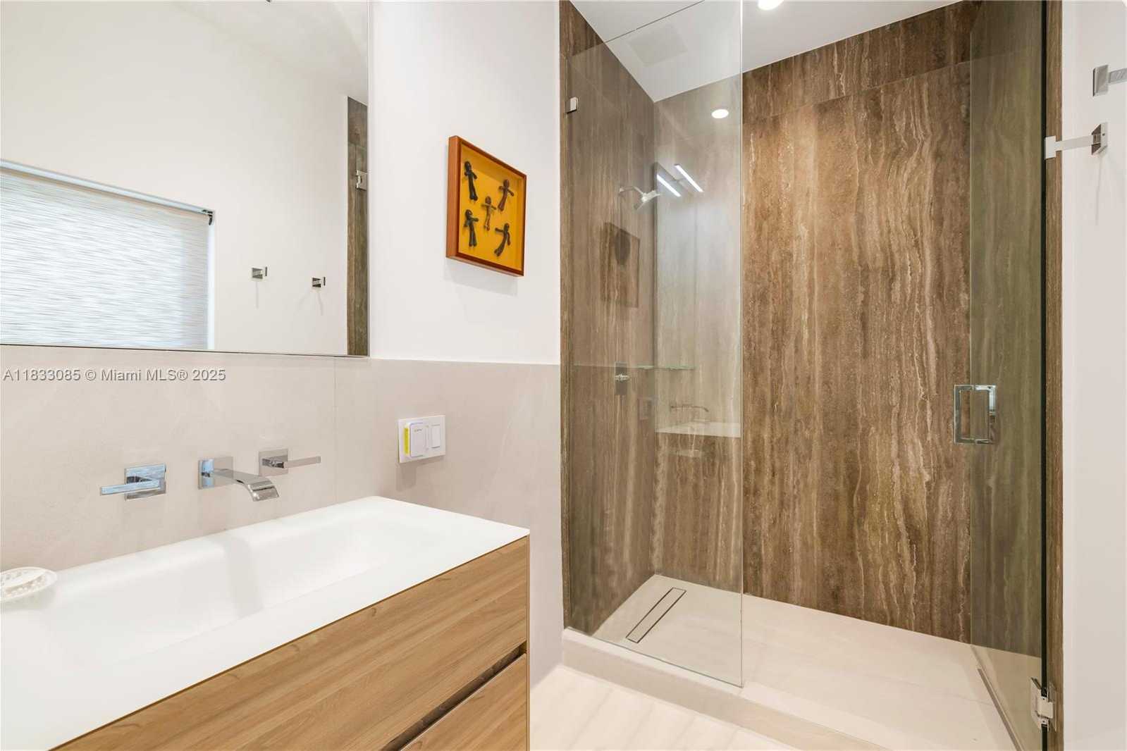 Small Image of 7180 EAST LAGO DR, Coral Gables Number 38