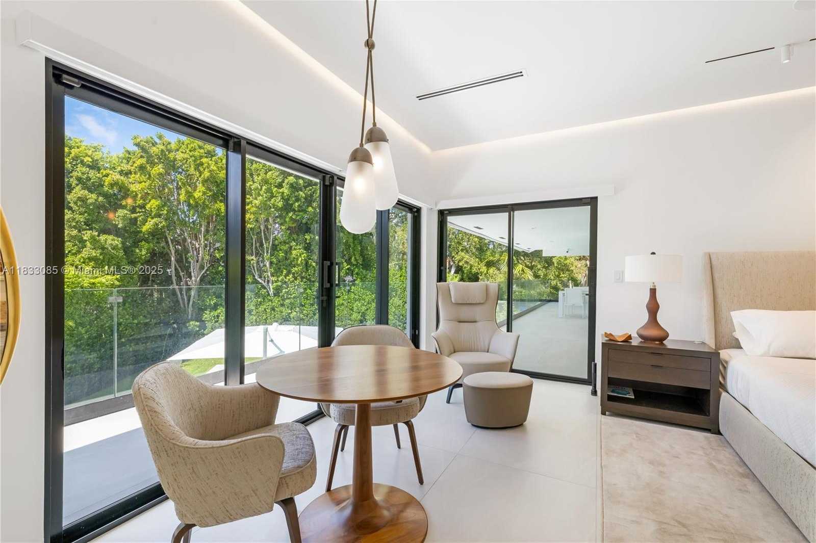 Small Image of 7180 EAST LAGO DR, Coral Gables Number 42