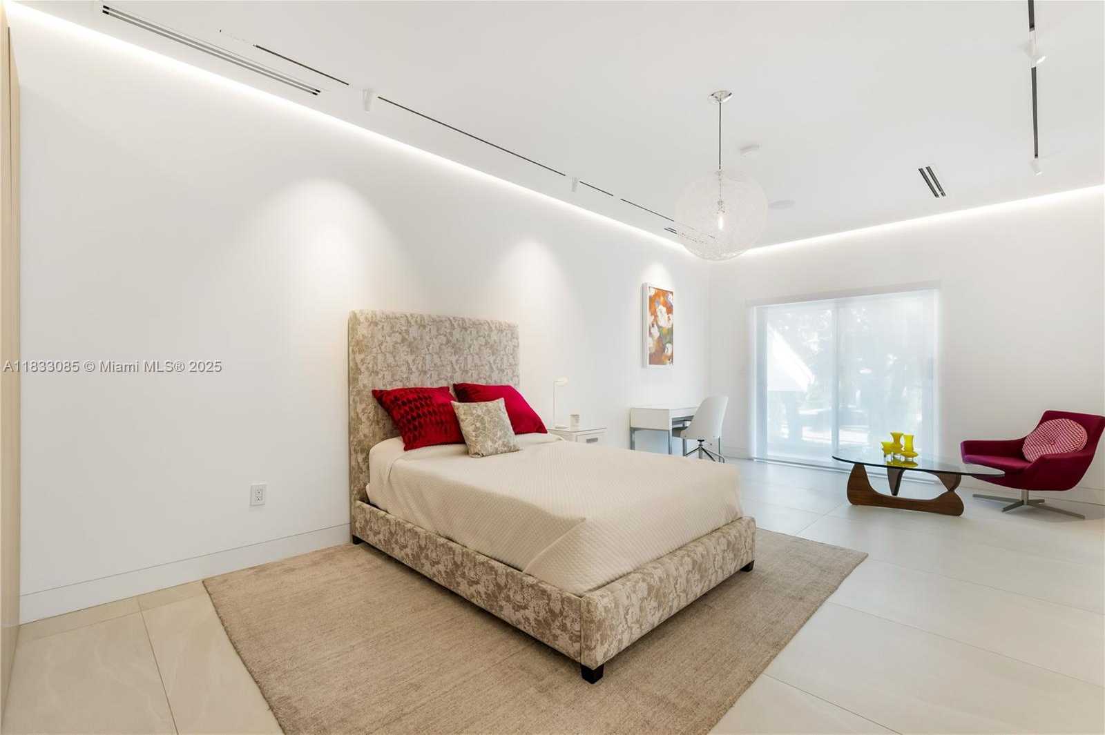 Small Image of 7180 EAST LAGO DR, Coral Gables Number 45