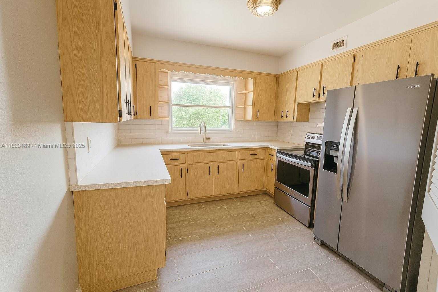 Small Image of 1180 NORTH EAST 102ND ST, Miami Shores Number 7