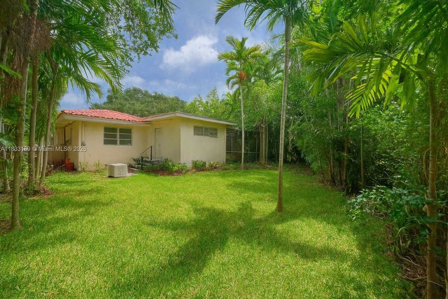 Small Image of 1180 NORTH EAST 102ND ST, Miami Shores Number 9