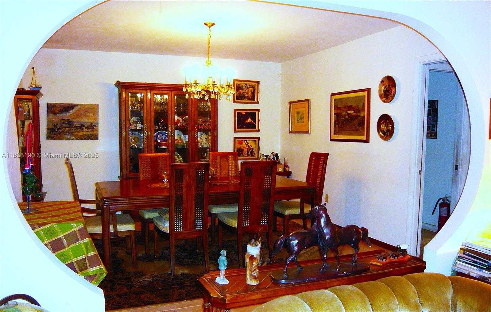Small Image of 17123 SOUTH WEST 78TH PL, Palmetto Bay Number 7