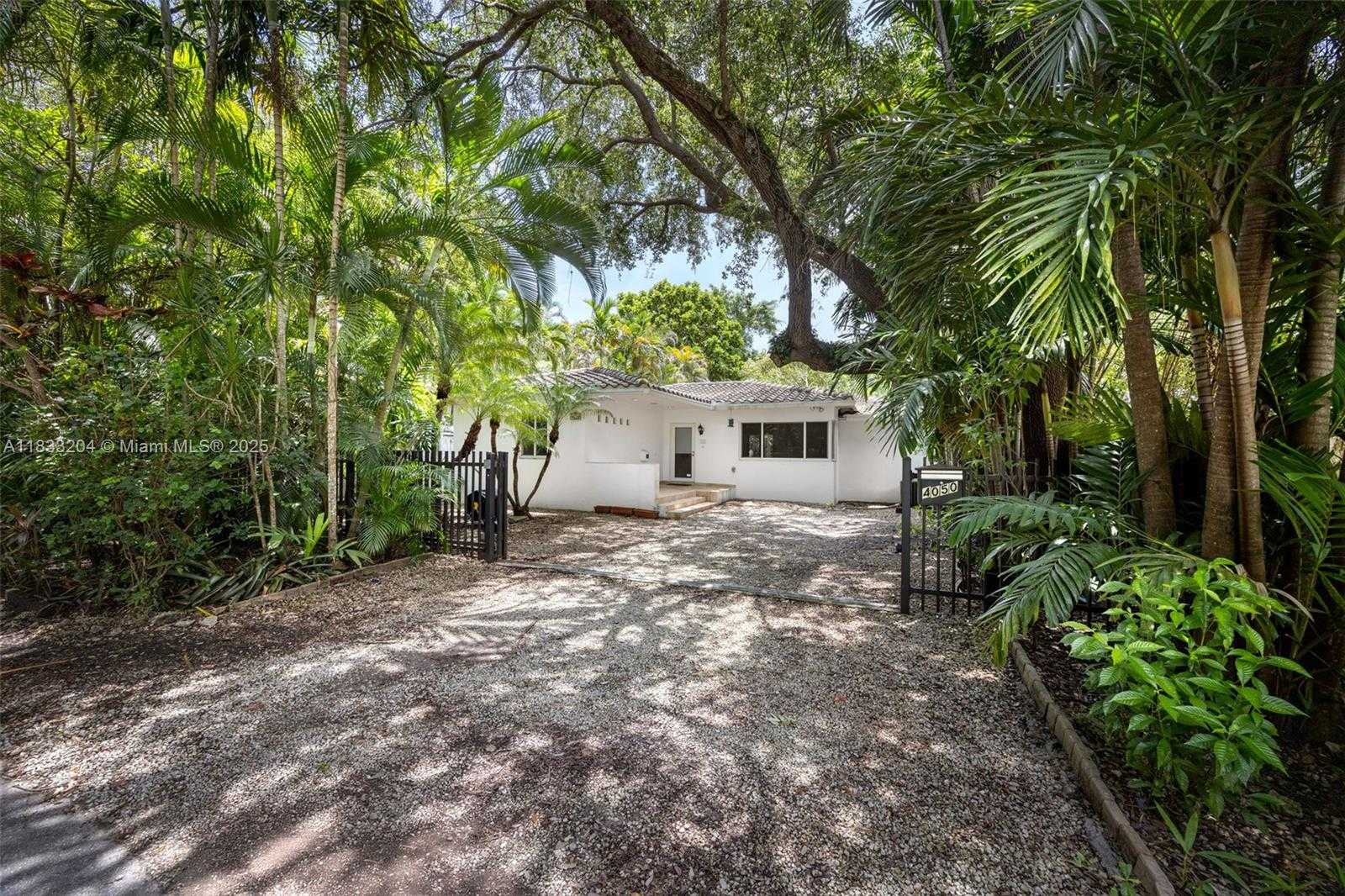 Small Image of 4050 LOQUAT AVE, Coconut Grove Number 11