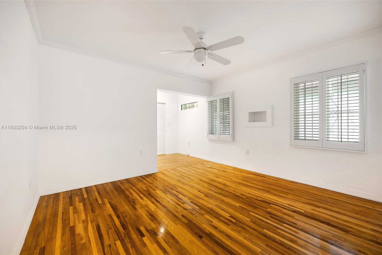 Small Image of 4050 LOQUAT AVE, Coconut Grove Number 22