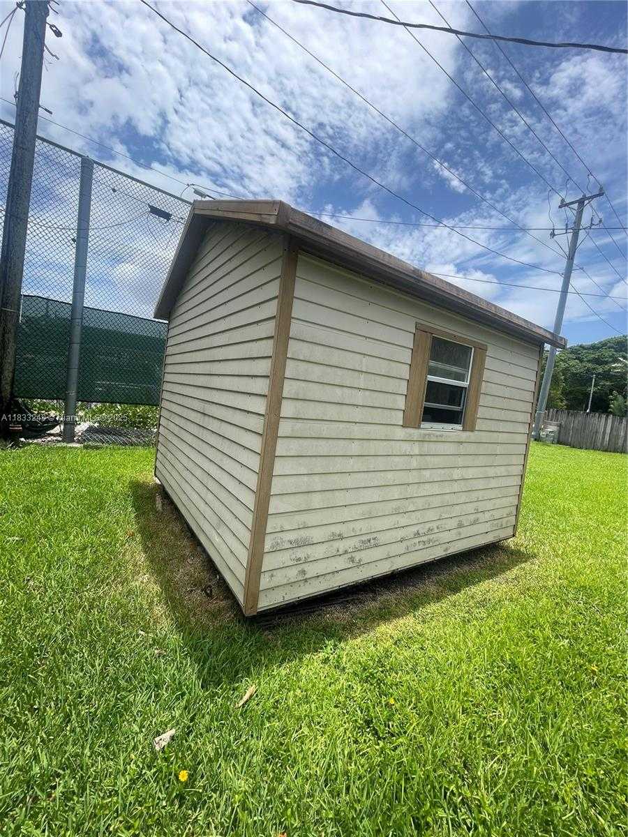 Small Image of 6250 SOUTH WEST 16TH TER, West Miami Number 6