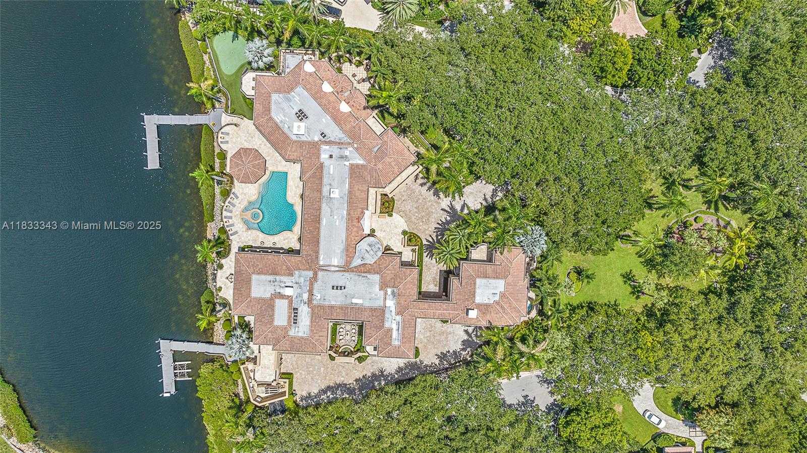 Small Image of 209 COMMODORE DR, Jupiter Number 5