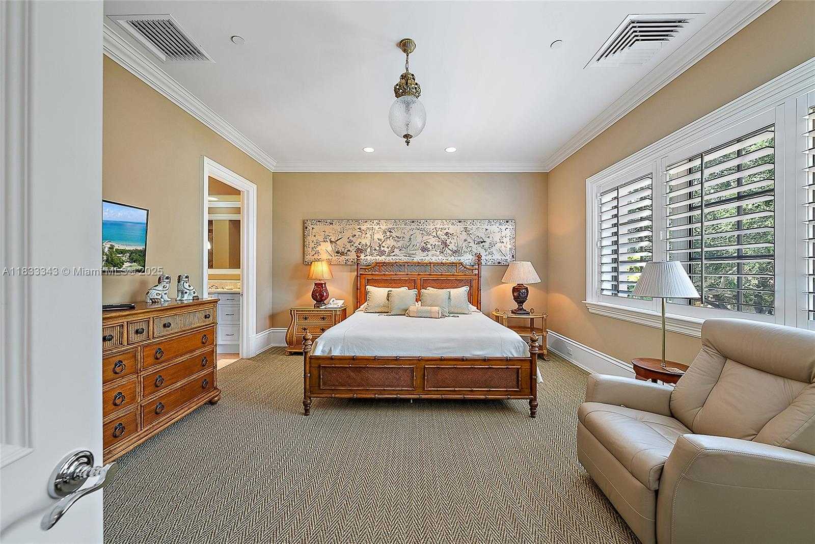 Small Image of 209 COMMODORE DR, Jupiter Number 55