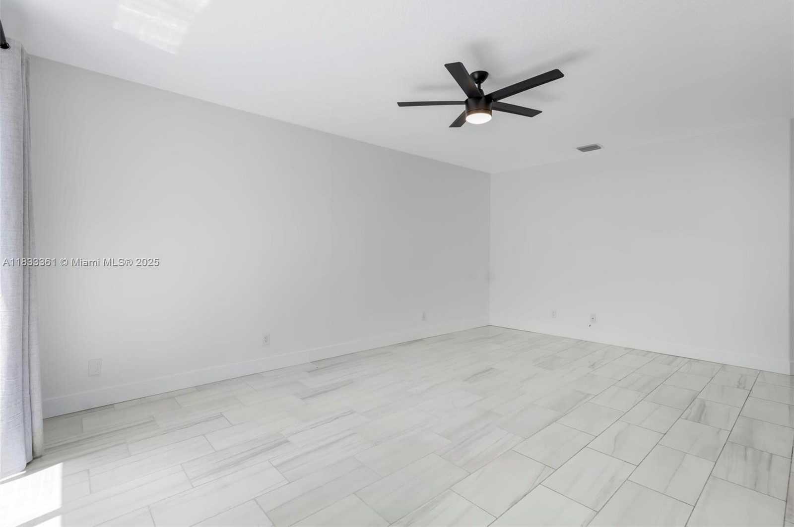 Small Image of 5050 GREENWICH PRESERVE CT, Boynton Beach Number 20