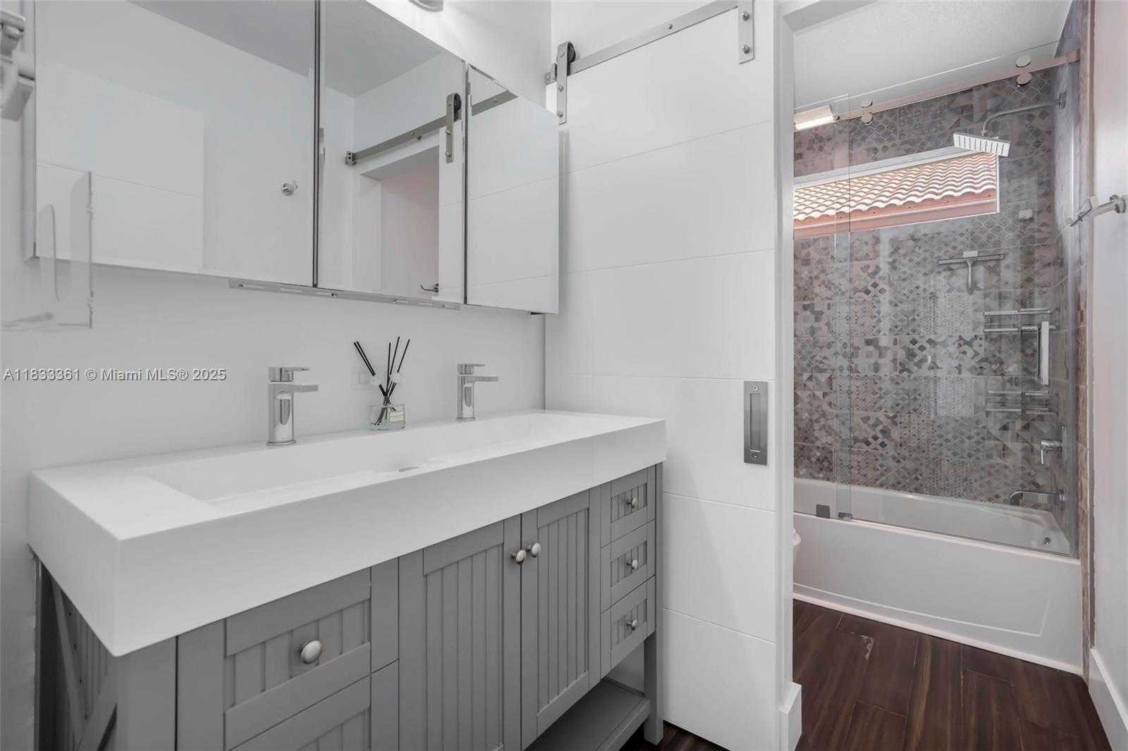 Small Image of 5050 GREENWICH PRESERVE CT, Boynton Beach Number 25