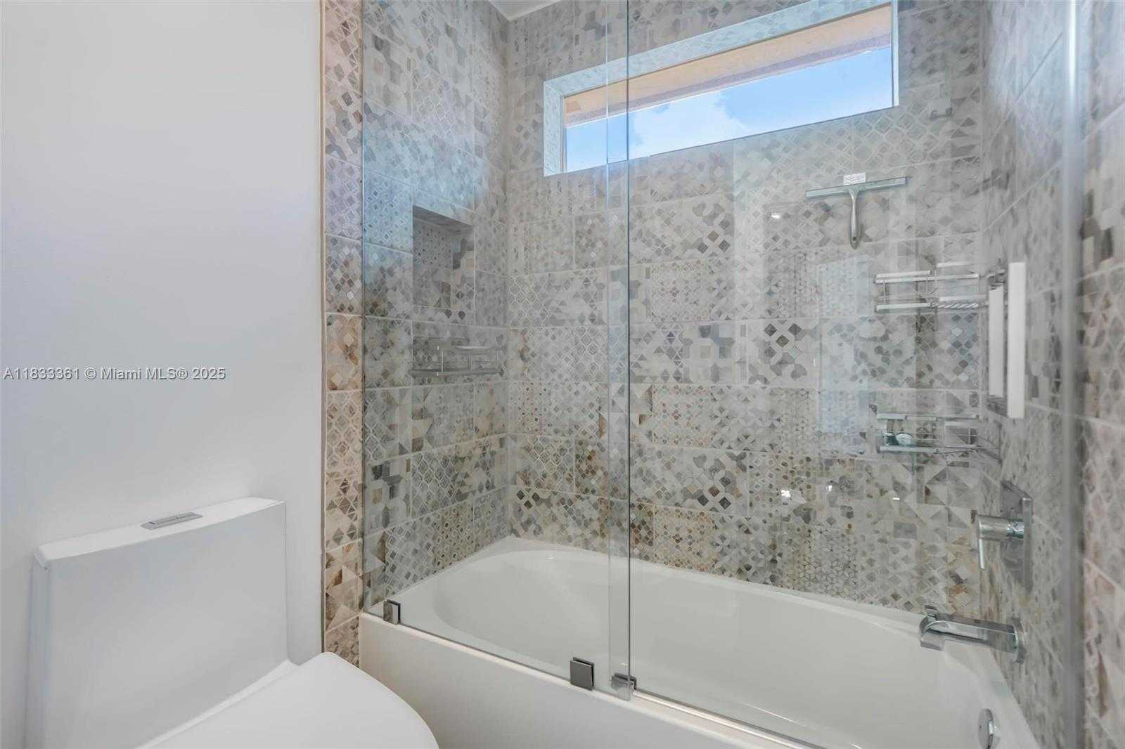 Small Image of 5050 GREENWICH PRESERVE CT, Boynton Beach Number 30