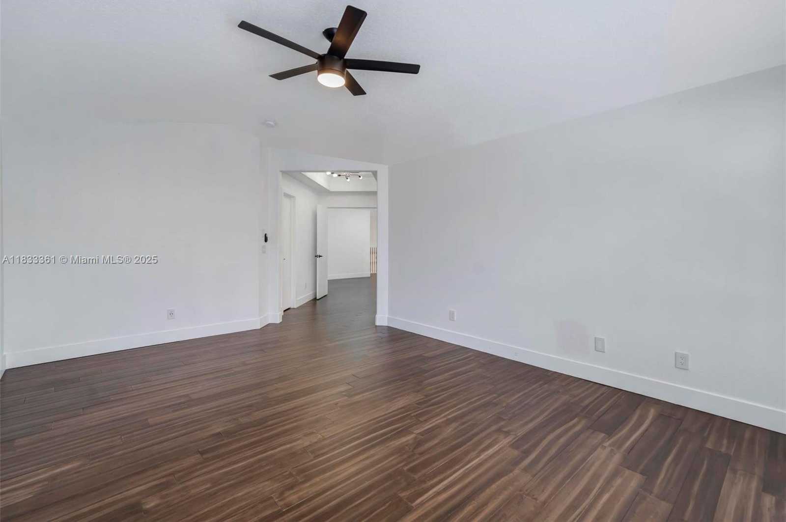Small Image of 5050 GREENWICH PRESERVE CT, Boynton Beach Number 38