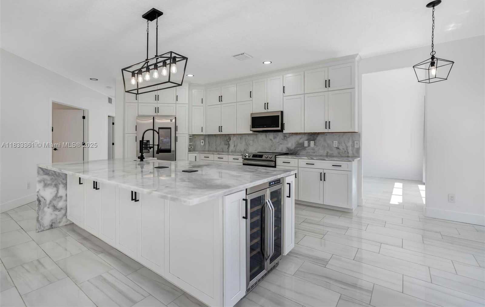 Small Image of 5050 GREENWICH PRESERVE CT, Boynton Beach Number 4