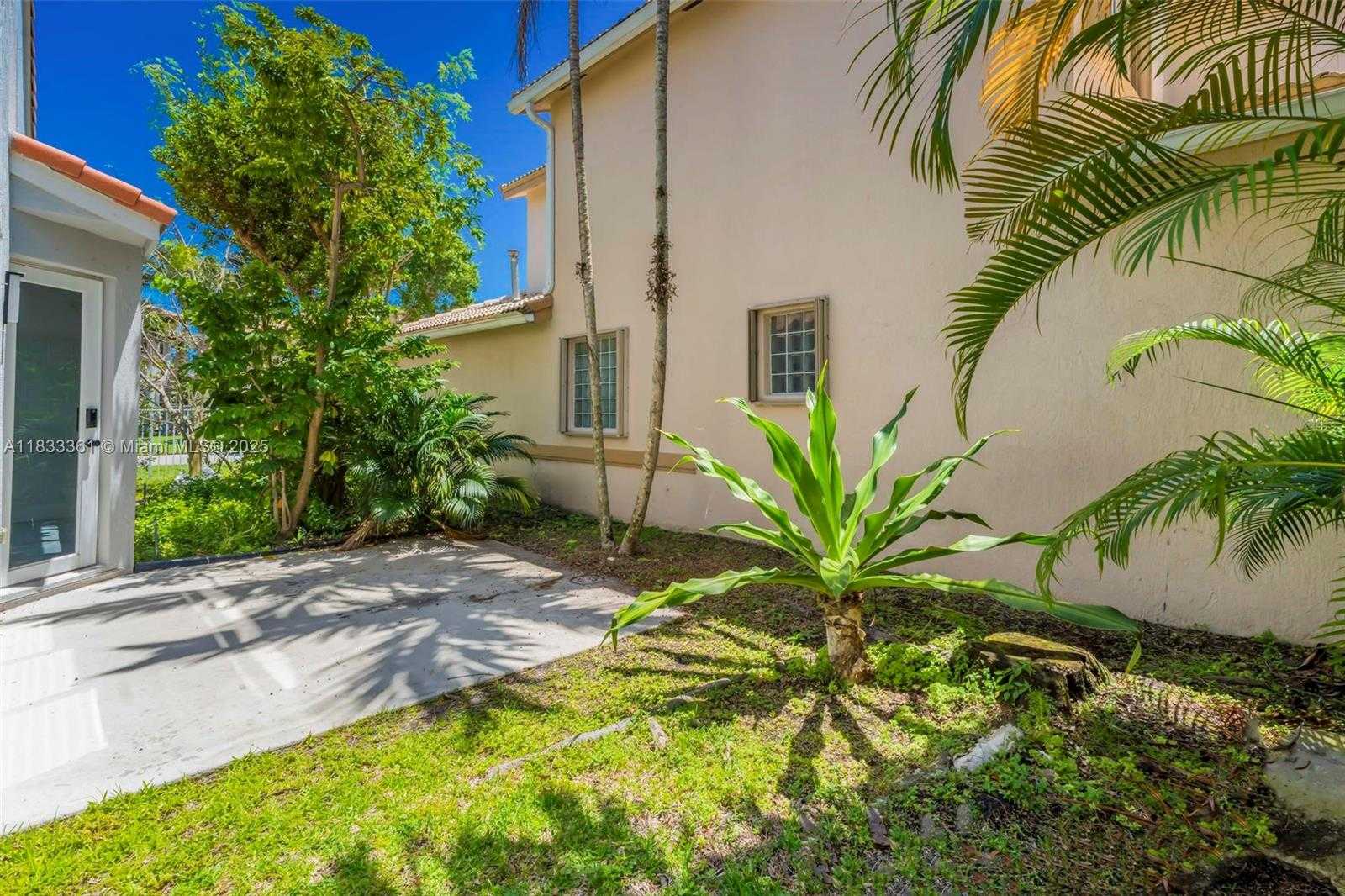 Small Image of 5050 GREENWICH PRESERVE CT, Boynton Beach Number 47