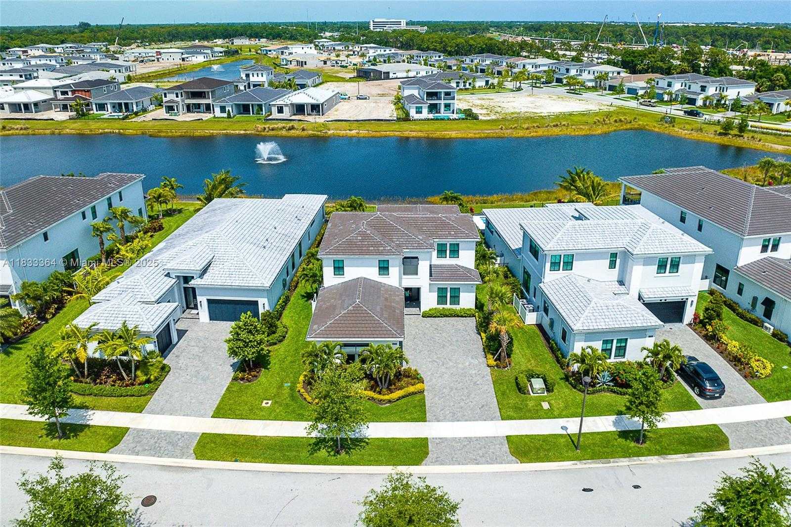 Small Image of 5729 GAUGUIN TER, Palm Beach Gardens Number 14