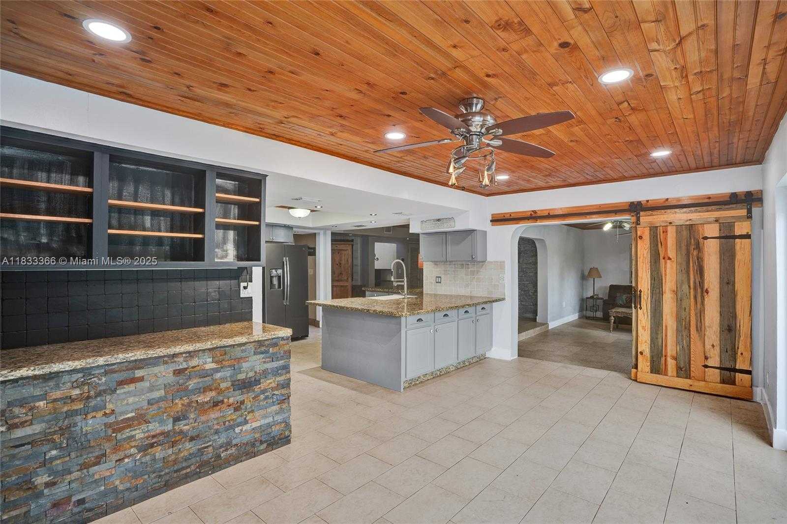 Small Image of 5840 SOUTH WEST 19TH ST, Plantation Number 12