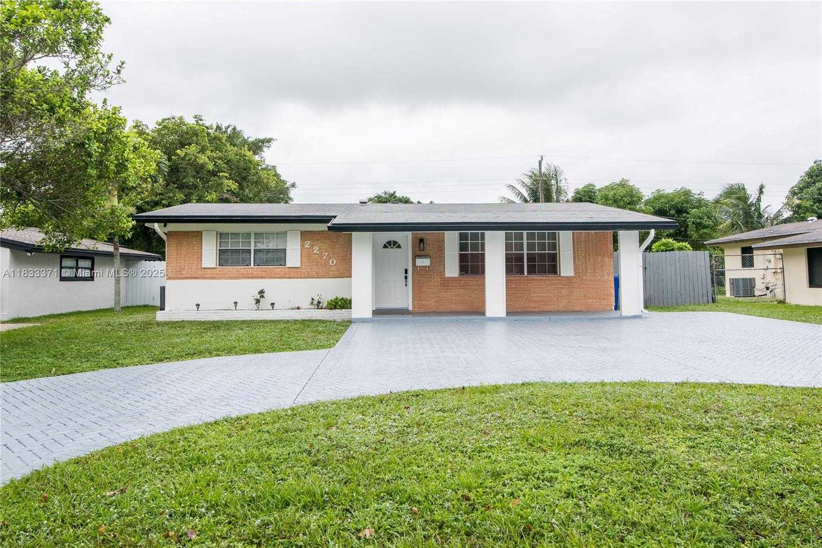 Small Image of 2270 HAVANA DR, Miramar Number 2