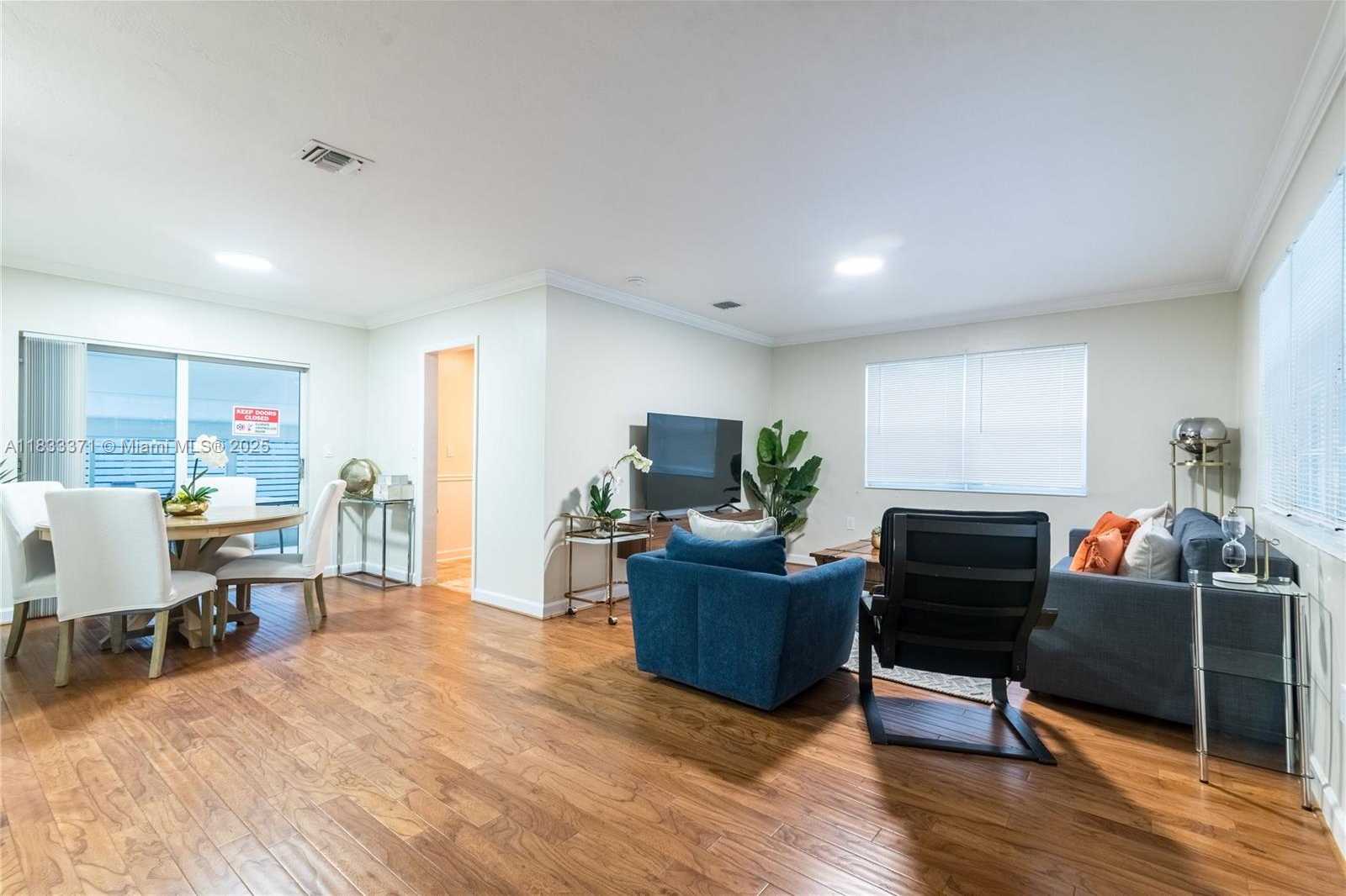 Small Image of 2270 HAVANA DR, Miramar Number 4