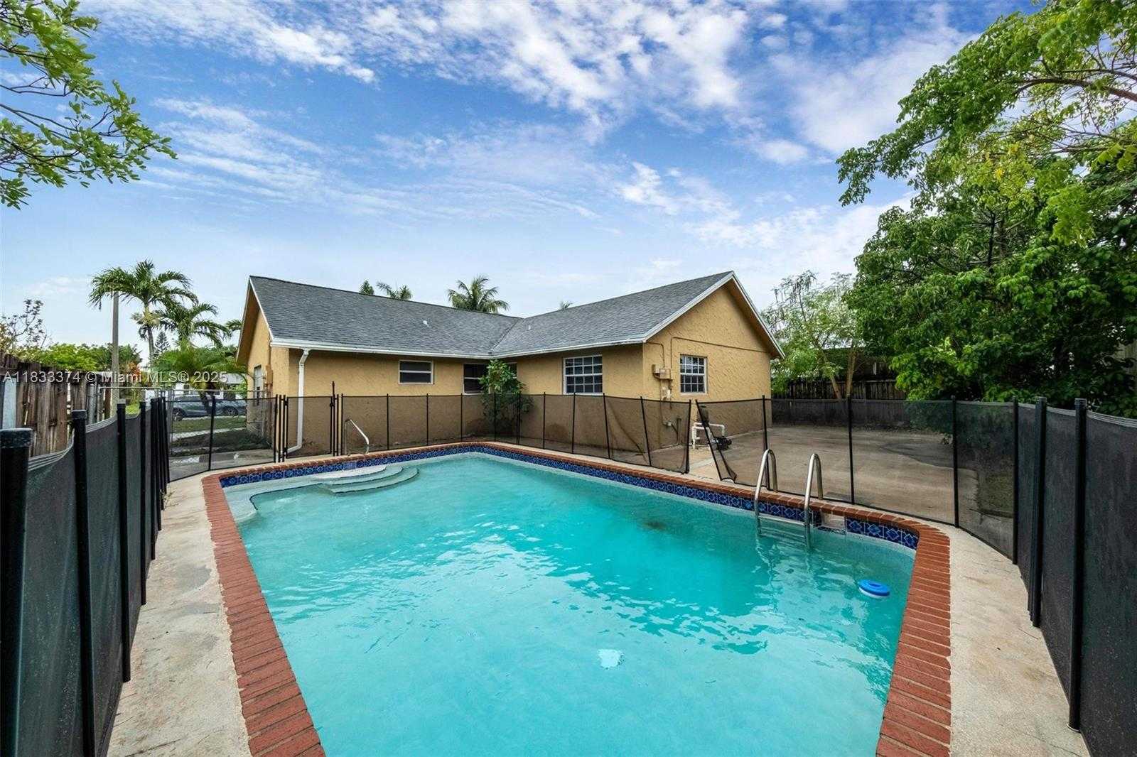 Small Image of 7209 SOUTH WEST 3RD CT, North Lauderdale Number 23
