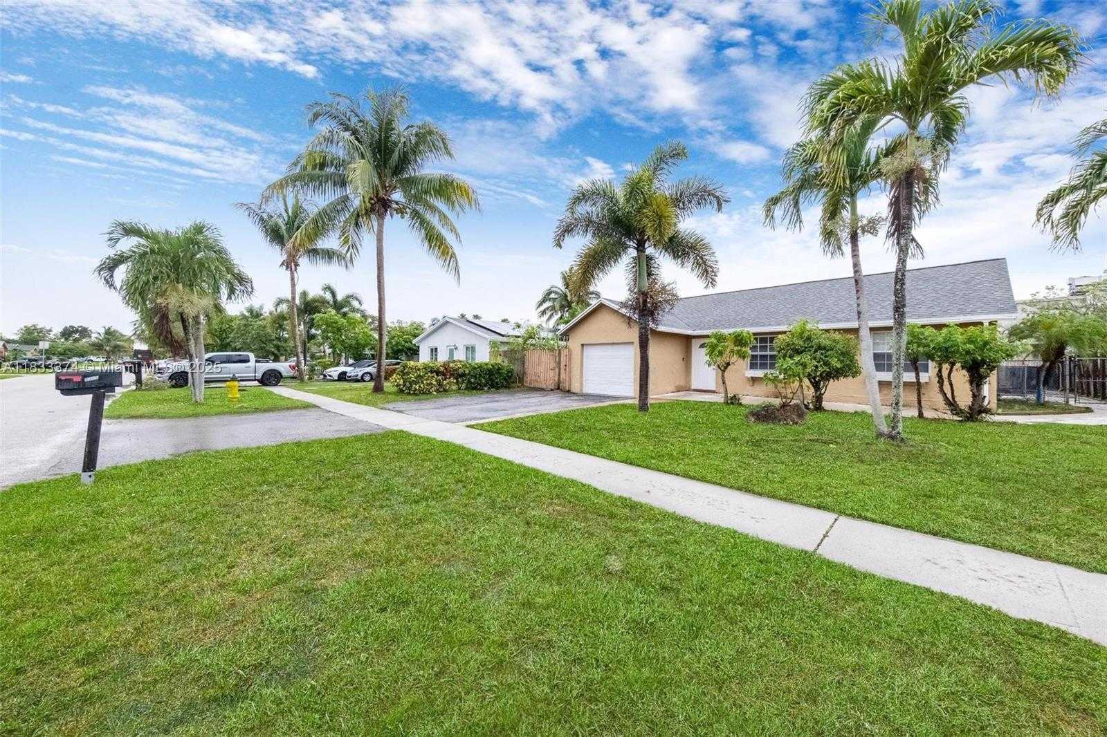 Small Image of 7209 SOUTH WEST 3RD CT, North Lauderdale Number 32