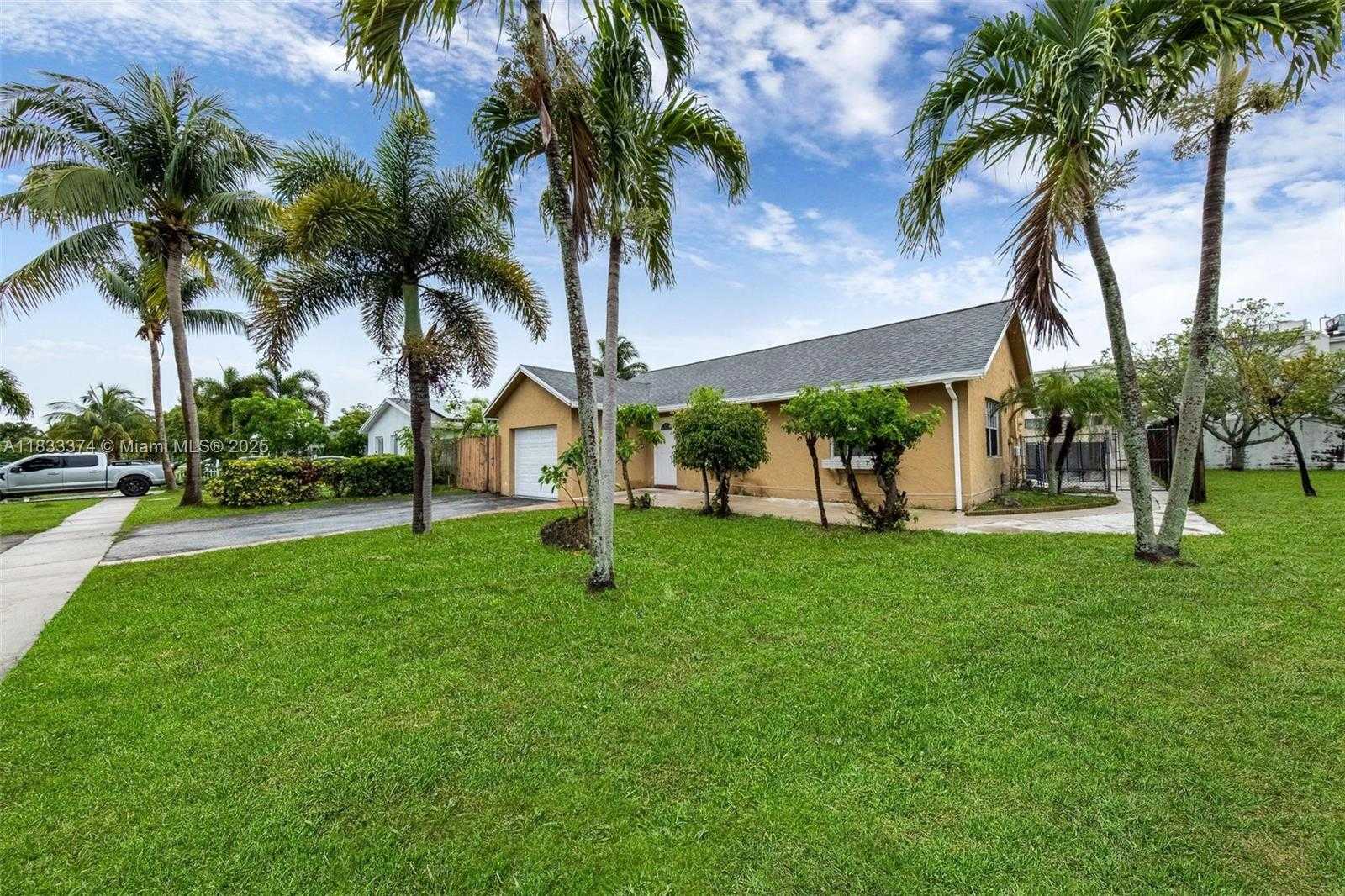 Small Image of 7209 SOUTH WEST 3RD CT, North Lauderdale Number 35