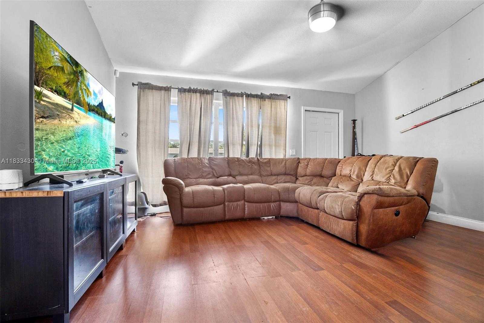 Small Image of 11540 NORTH WEST 33RD ST, Sunrise Number 4