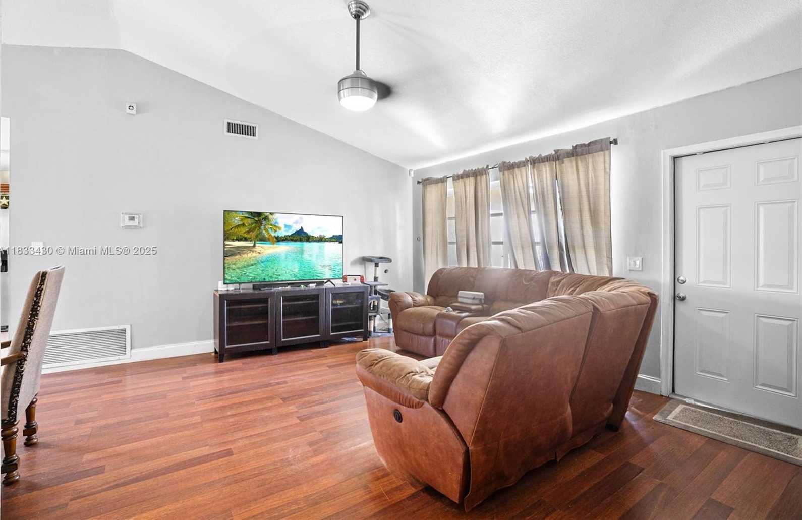 Small Image of 11540 NORTH WEST 33RD ST, Sunrise Number 6