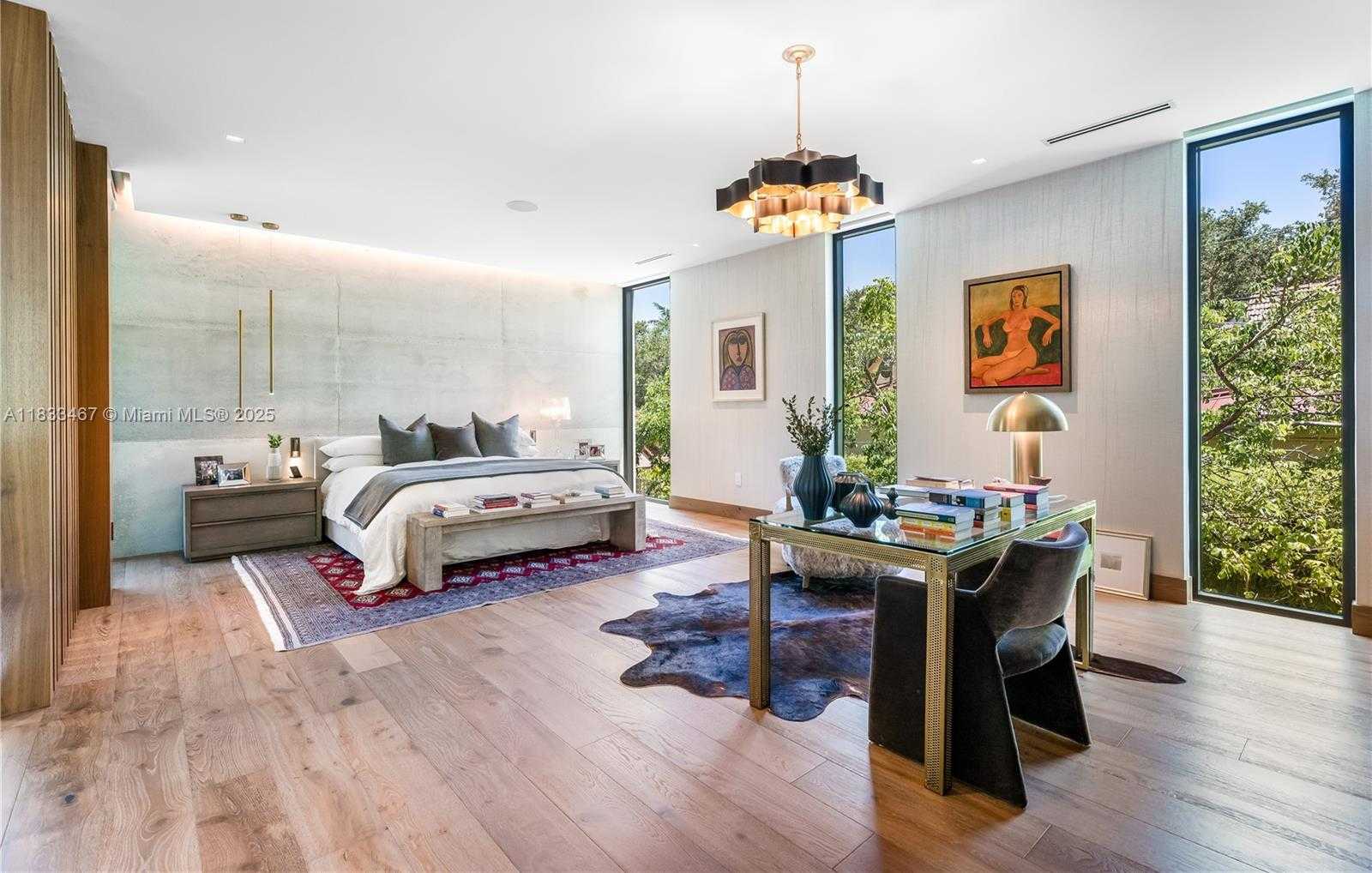 Small Image of 3910 BATTERSEA RD, Miami Number 22