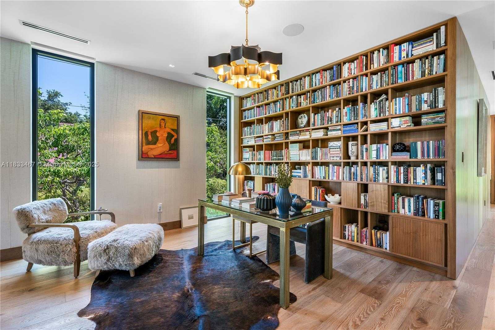 Small Image of 3910 BATTERSEA RD, Miami Number 26