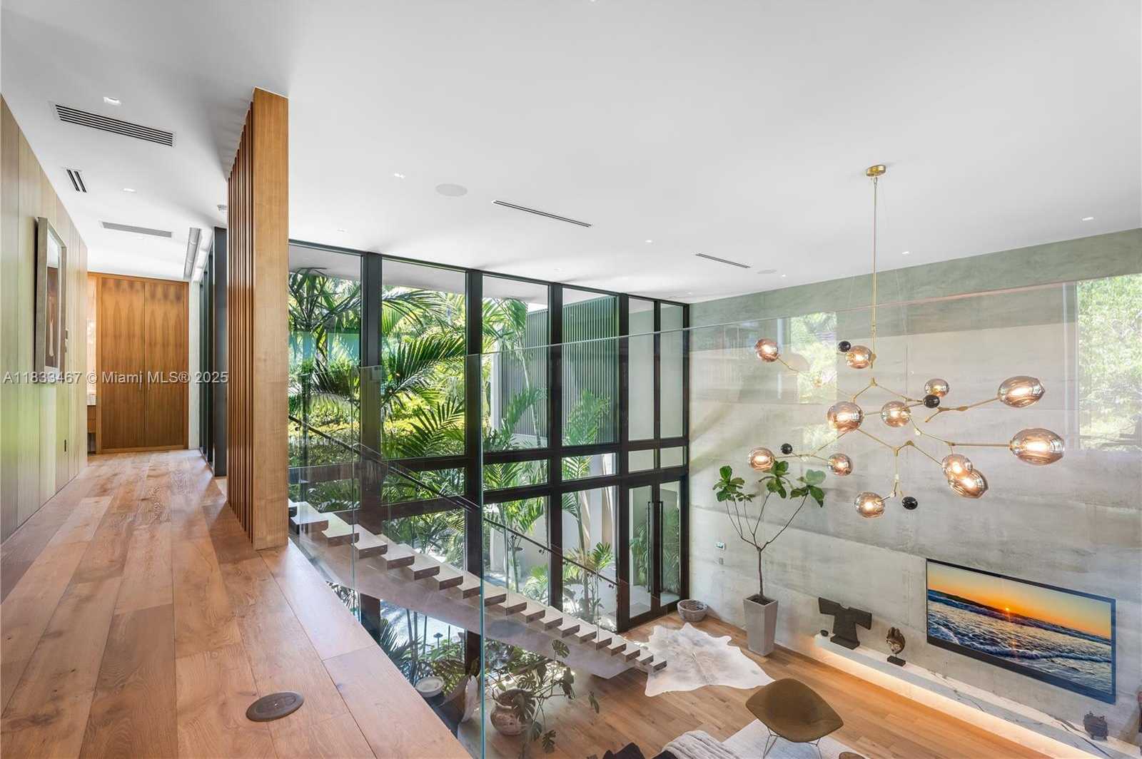 Small Image of 3910 BATTERSEA RD, Miami Number 31