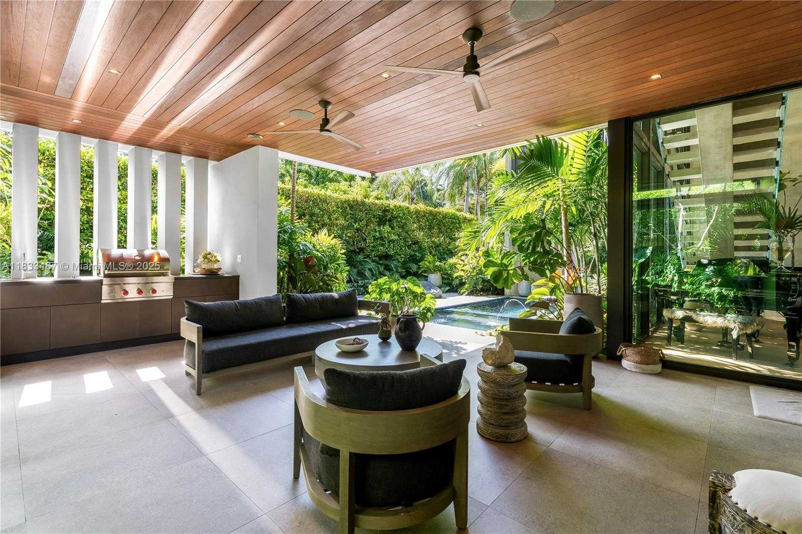 Small Image of 3910 BATTERSEA RD, Miami Number 63