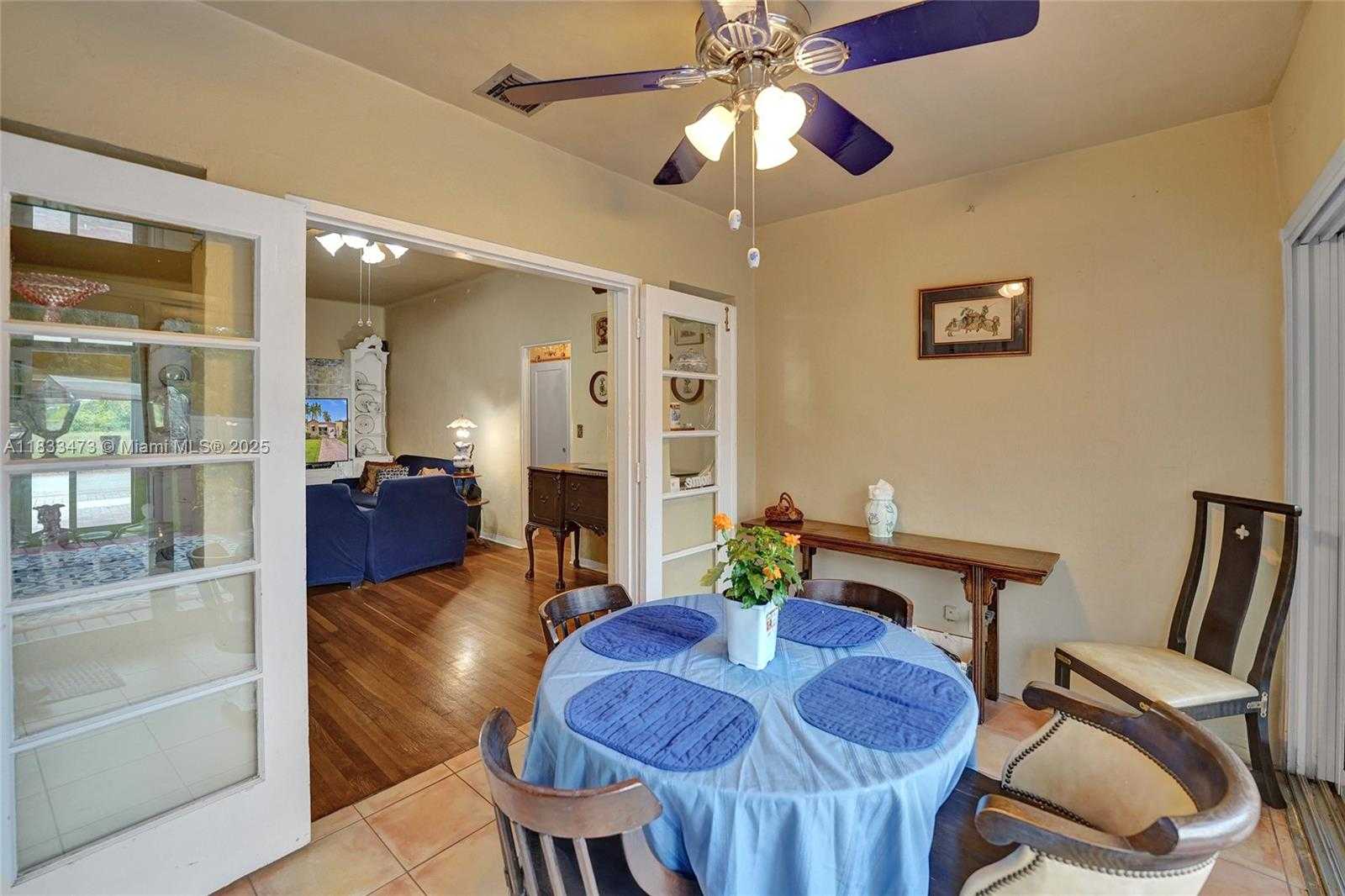Small Image of 1340 JACKSON ST, Hollywood Number 24