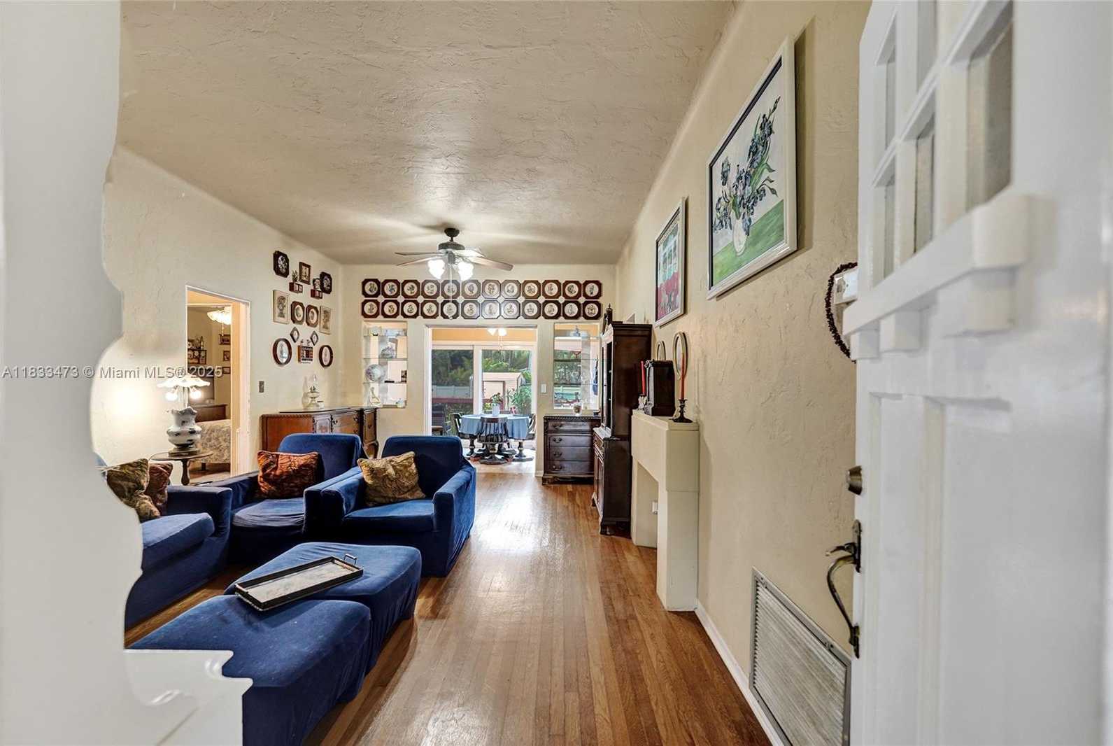 Small Image of 1340 JACKSON ST, Hollywood Number 6