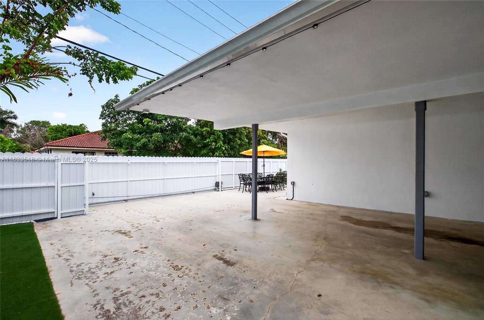 Small Image of 240 NORTH EAST 97TH ST, Miami Shores Number 11