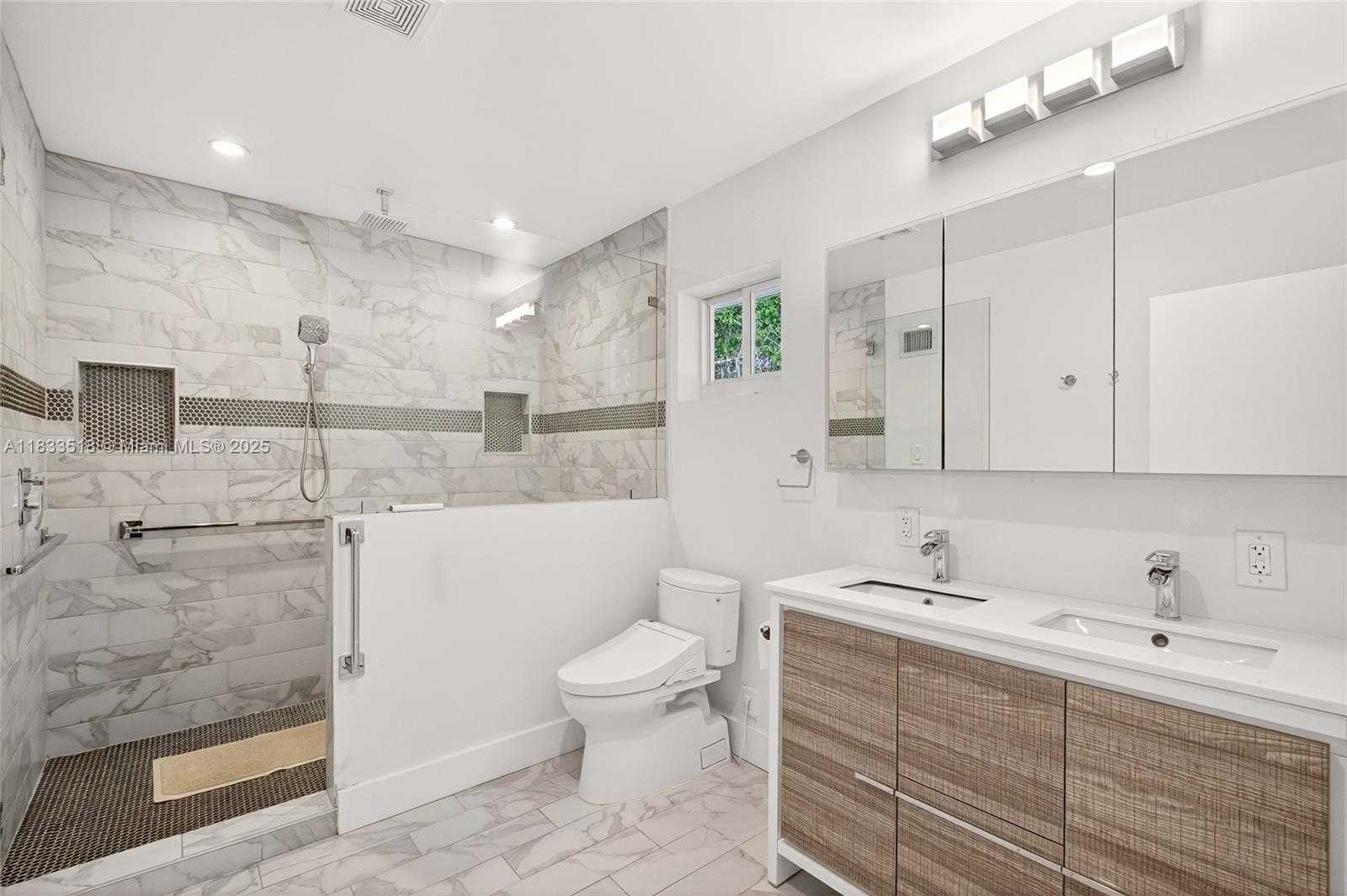 Small Image of 240 NORTH EAST 97TH ST, Miami Shores Number 31