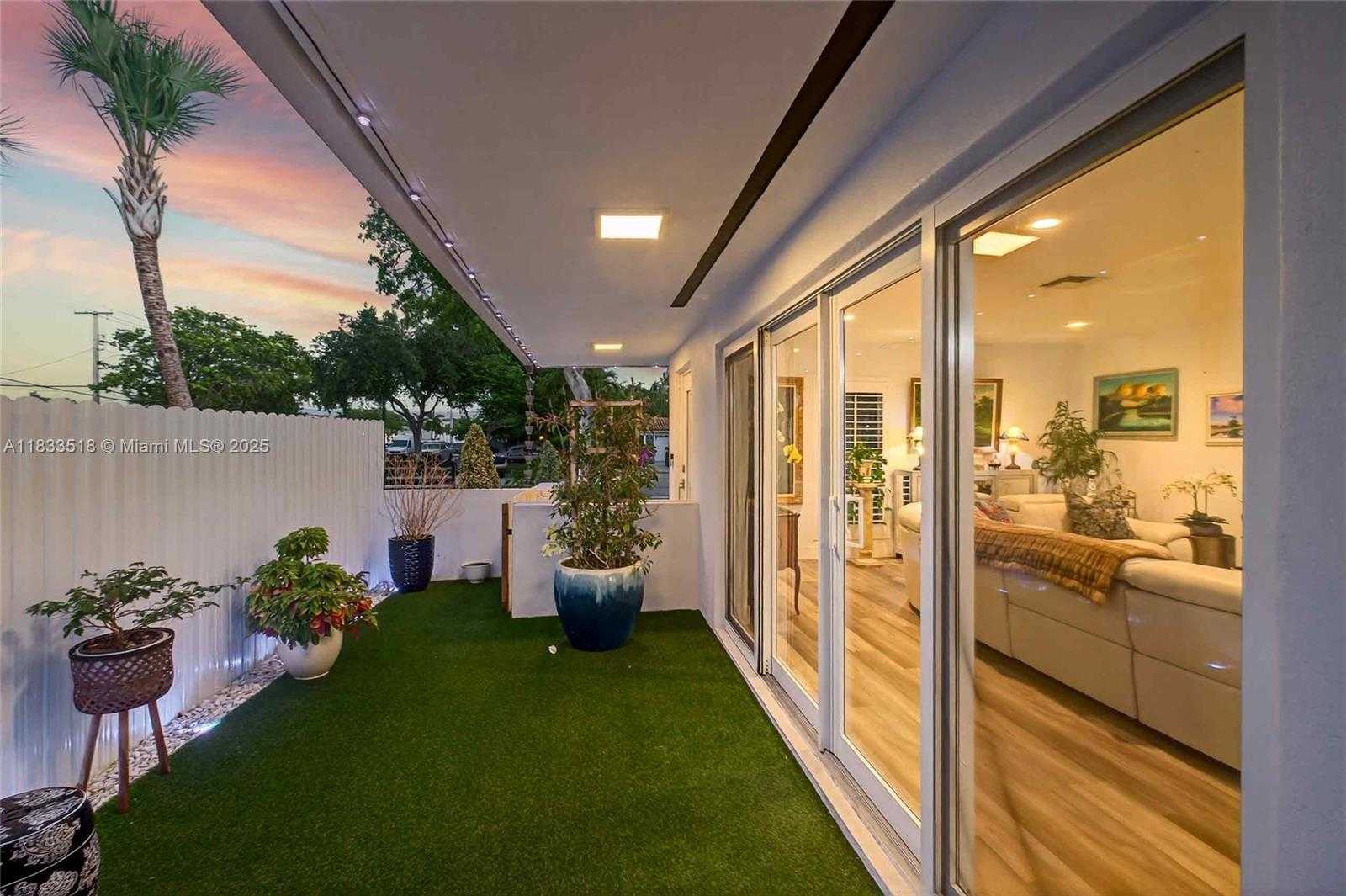 Small Image of 240 NORTH EAST 97TH ST, Miami Shores Number 7