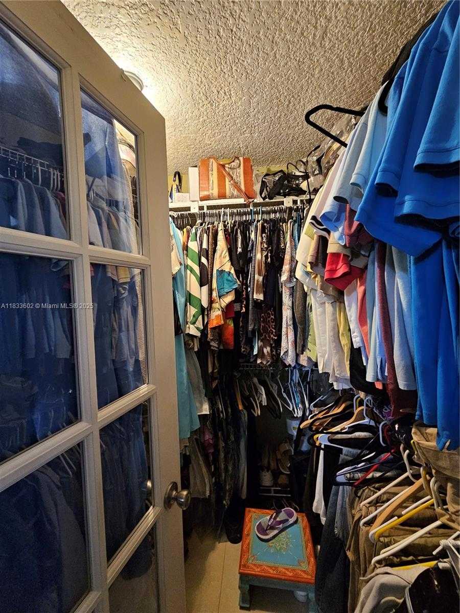 Small Image of 15126 NORTH WEST 90TH CT, Miami Lakes Number 20