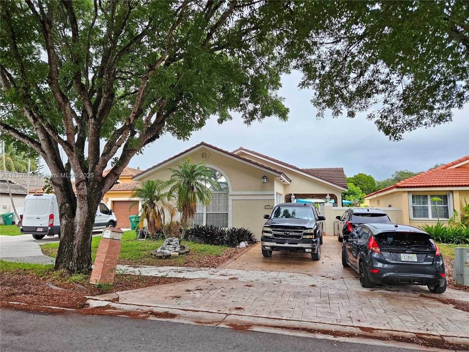 Small Image of 15126 NORTH WEST 90TH CT, Miami Lakes Number 30