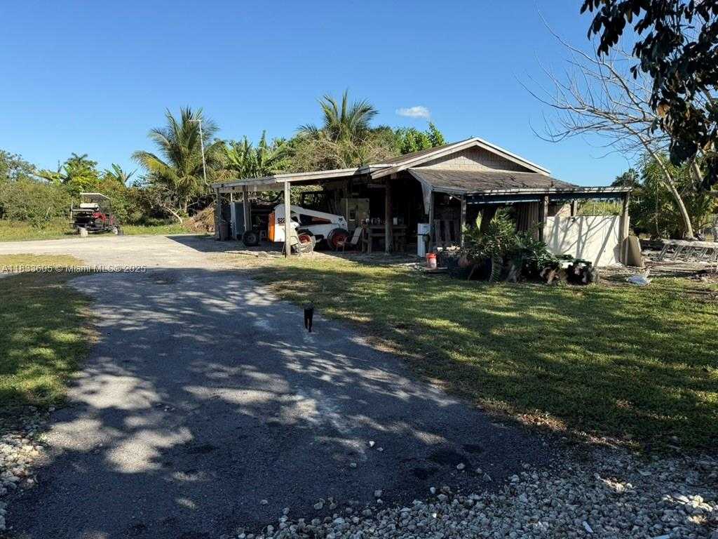 Small Image of 21025 SOUTH WEST 210TH AVE, Miami Number 15