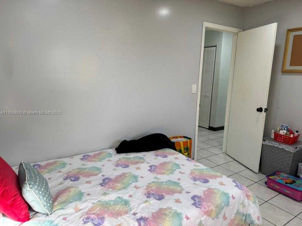Small Image of 21025 SOUTH WEST 210TH AVE, Miami Number 26