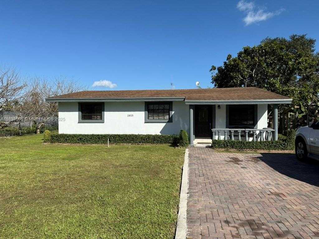 Small Image of 21025 SOUTH WEST 210TH AVE, Miami Number 37