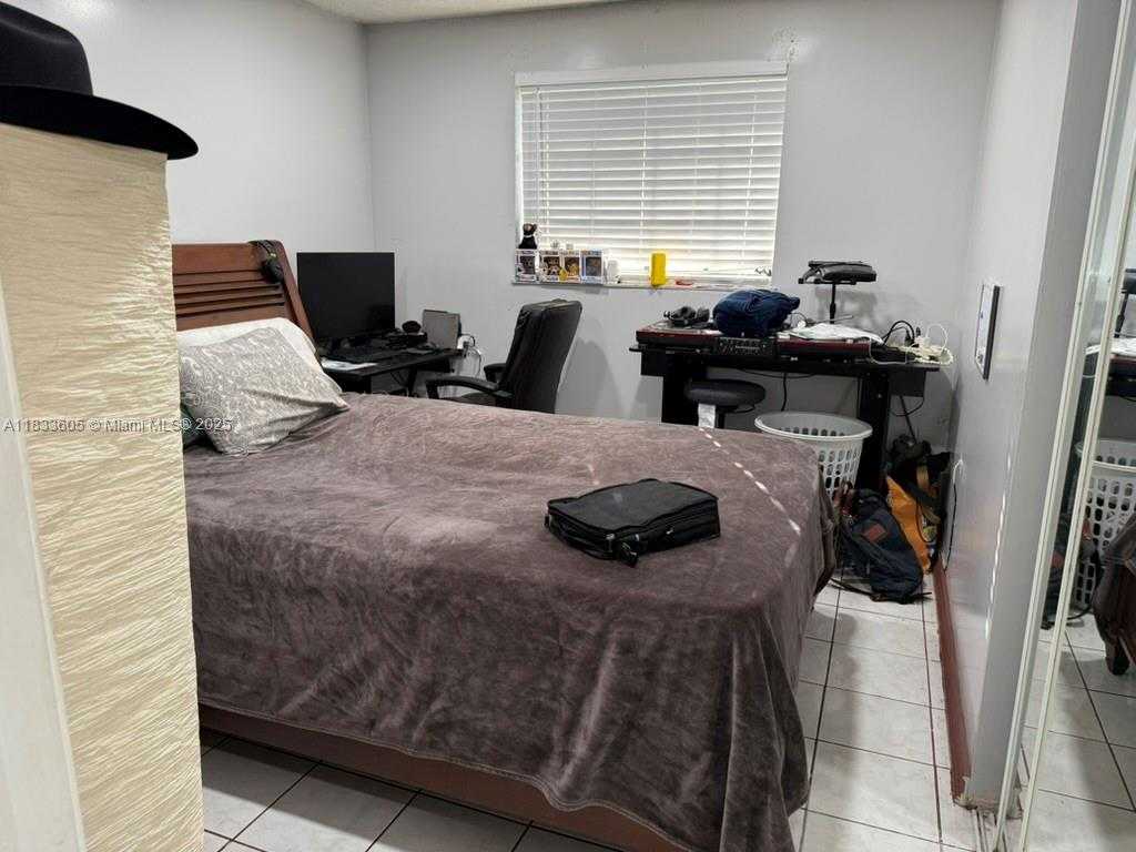 Small Image of 21025 SOUTH WEST 210TH AVE, Miami Number 61